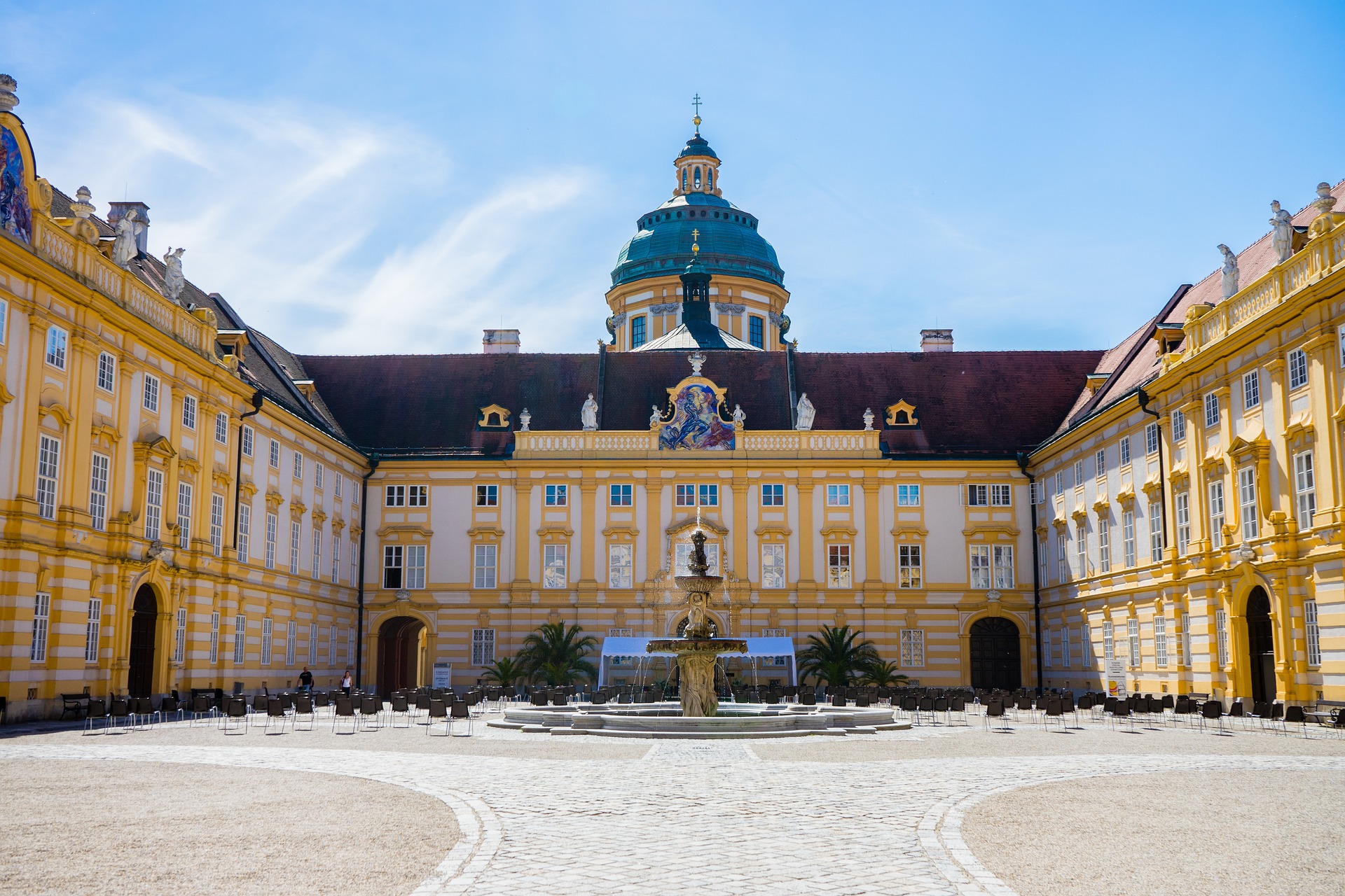Pünkösdi rózsák ünnepe Artstettenben
